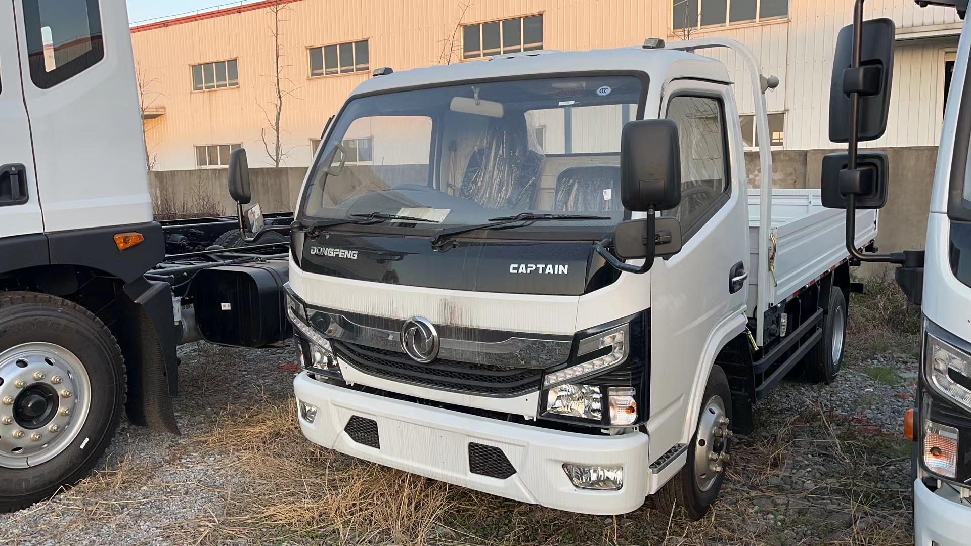 Dongfeng Captain E Light Cargo Truck Inventory Promotion - Henan Zlin ...